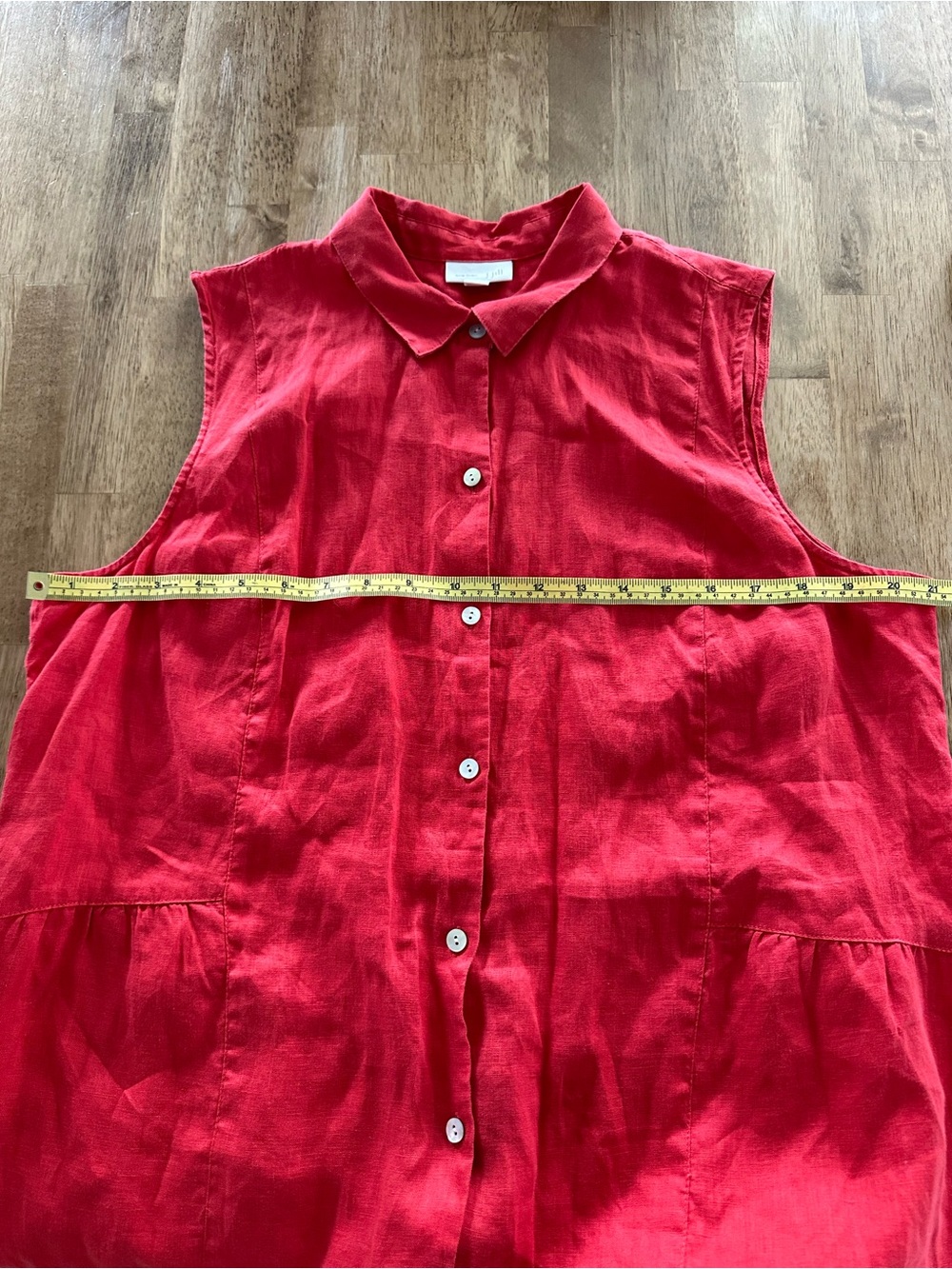 J. Jill Sleeveless Button-Down Linen Tunic Top in Red - Picture 7 of 8